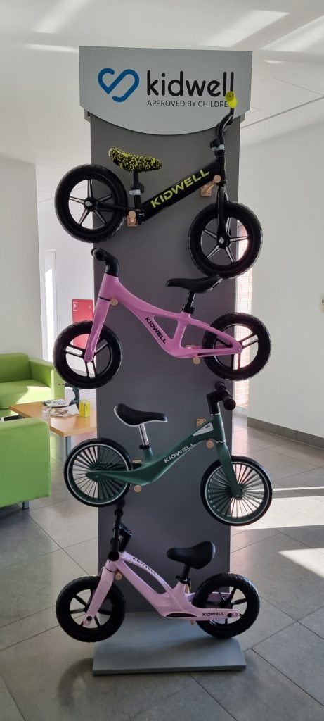Prezentacja rowerków dla dzieci