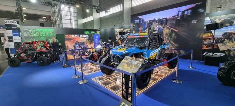 Budowa stoiska targowego na Poznań Motor Show 2025